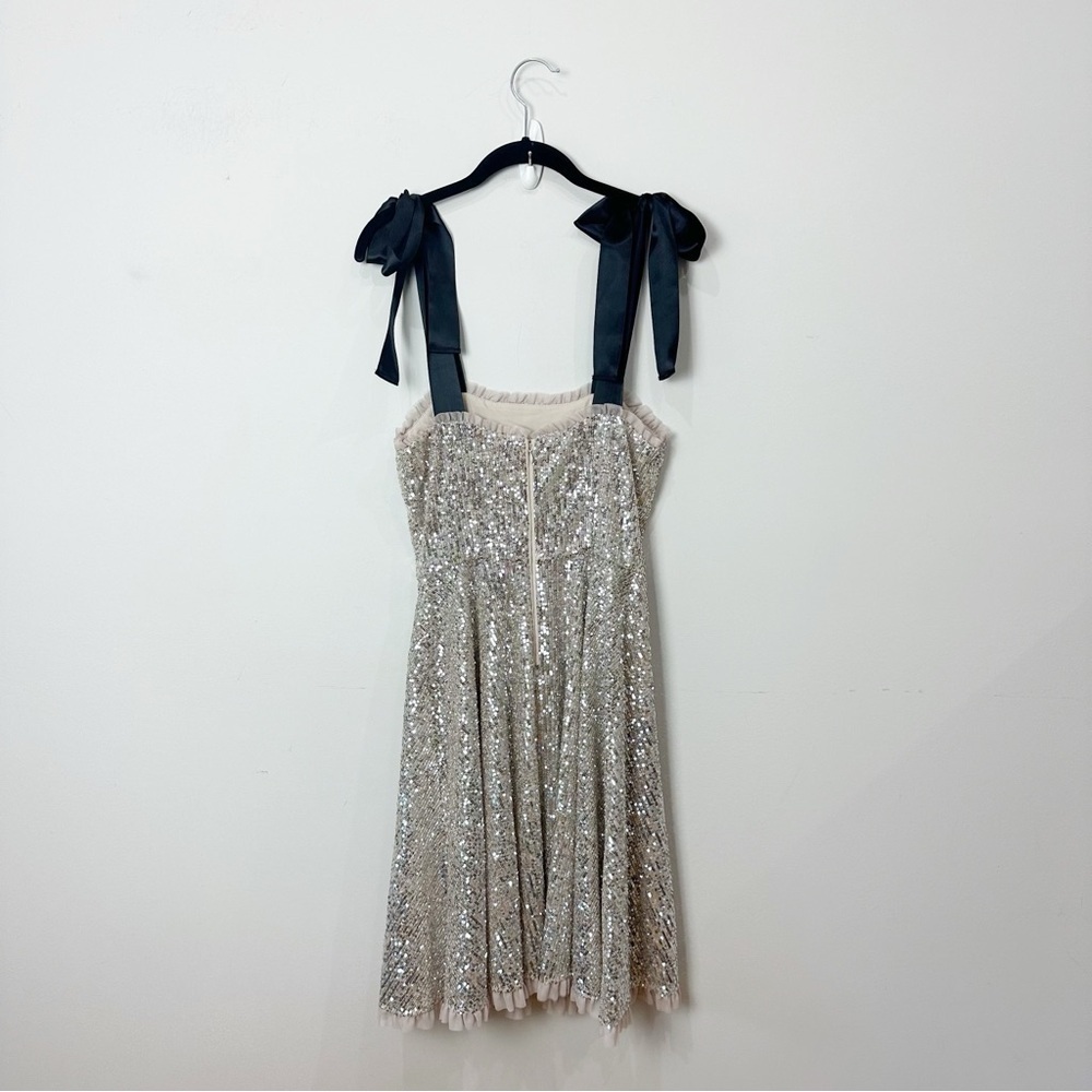 Gal Meets Glam Diana Sequin Dress Silver Black Ribbon Shoulder Tie - Picture 4 of 9